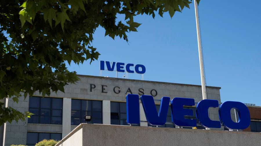 Imagen de la sede de Iveco en Alcalá de Henares, donde trabajaba la mujer que se suicidó. FOTO: EFE