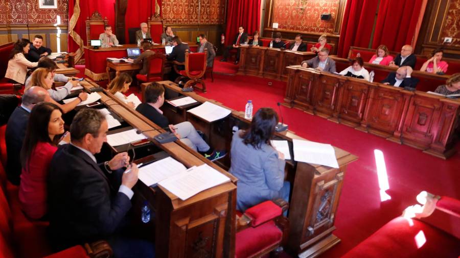 Actualmente, el pleno municipal de Tarragona está formado por siete partidos. FOTO: Lluís Milián
