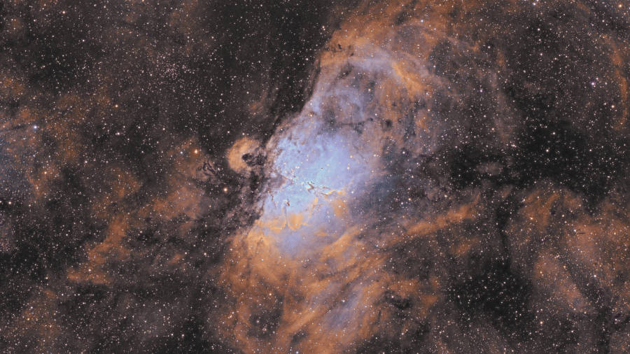 M16 Nebulosa de l’Àliga. Recorda un perfil femení. Feta des de Prades durant tres nits de juny-juliol d’aquest any 2017. Té més de 17 hores d’exposició i un centenar d’imatges sumades. Foto: Aleix Roig
