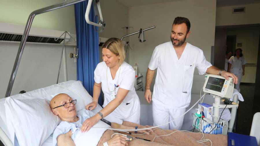 Los pacientes tarraconenses valoran muy positivamente la amabilidad y el trato personal con las enfermeras. FOTO: Alba Mariné