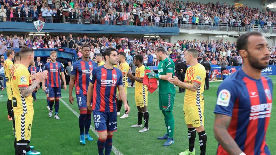 Imagen del Huesca-Nàstic que se disputó en mayo del año pasado. FOTO: RAFAEL GOBANTES / HERALDO DE ARAGÓN.