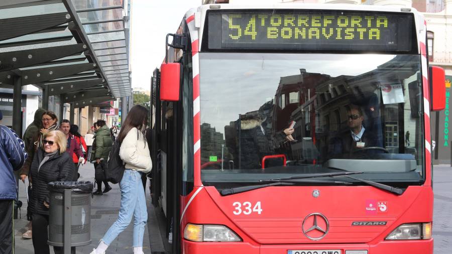 El bus de Tarragona tiene uno de los billetes sencillos más caros. FOTO: Alba Mariné