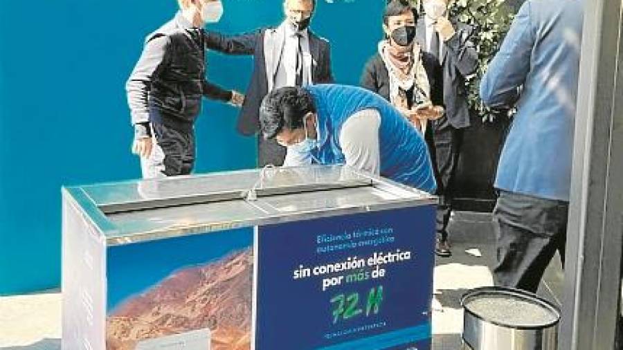 Presentación en México de un prototipo de nevera para 7-Eleven. Foto: Cedida.