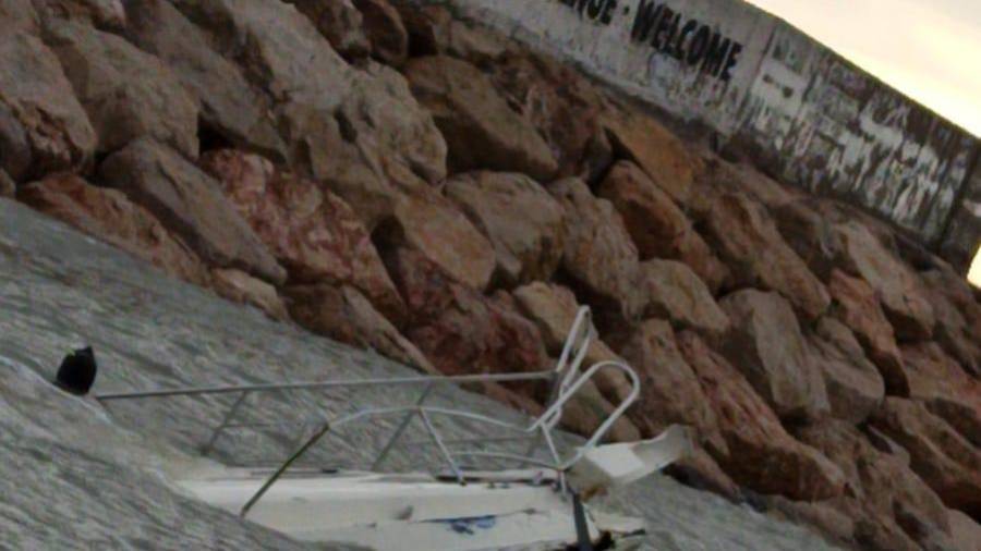 Imagen del hundimiento de una de las dos embarcaciones. FOTO: Cedida