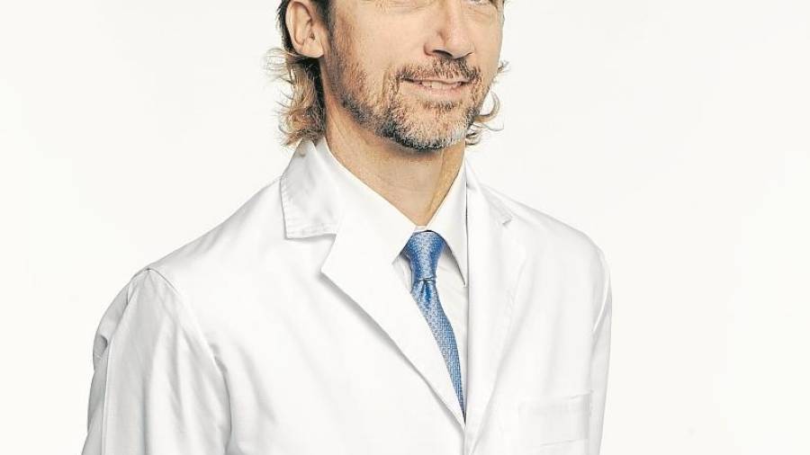 José Luis Cuadrado Escamilla es especialista en Oftalmología y Cirujano Refractivo en Clínica Baviera Tarragona-Reus. Foto: Cedida