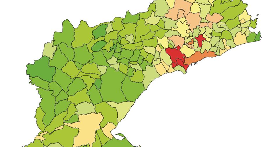 El mapa muestra el grado de incidencia del c&aacute;ncer en los municipios de la demarcaci&oacute;n de Tarragona, en este de hombres. Las zonas con predominio del color verde muestran baja incidencia, y las de color rojo, las de mayor.&nbsp;