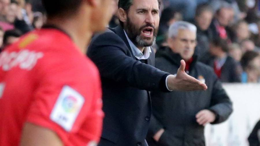 Eltécnico grana coincidió con el entrenador del Bilbao Athletic en Xerez. Foto: Lluís Milián