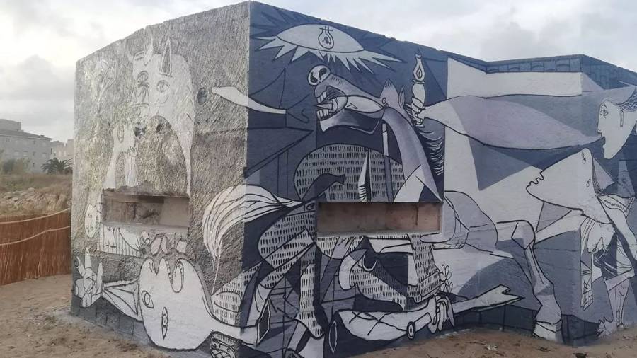 El búnker con el mural del Gernika.