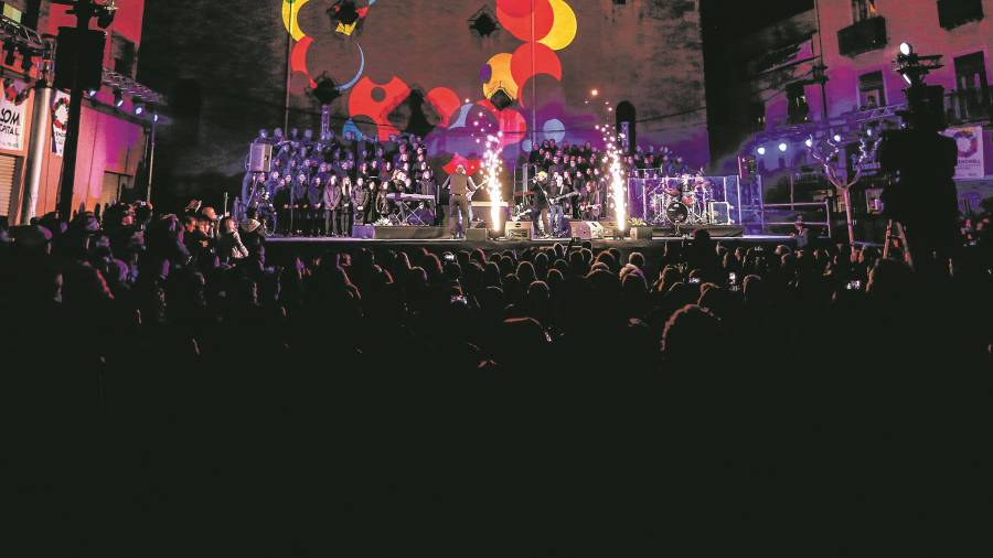 Durante el acto de inauguración de la capitalidad cultural, se estrenó el himno ‘El Vendrell 2020’. FOTO: Fabián Acidres