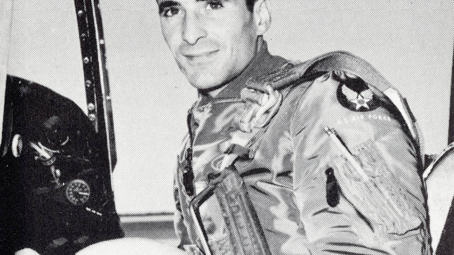 El piloto José Enrech Macho durante el curso de reactores en Estados Unidos, probablemente en la base de Moore (Texas). FOTO cedida por José Luis Enrech de Acedo