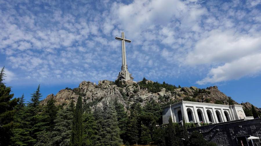 El Valle de los Caídos deixarà de ser el mausoleu de Franco. EFE