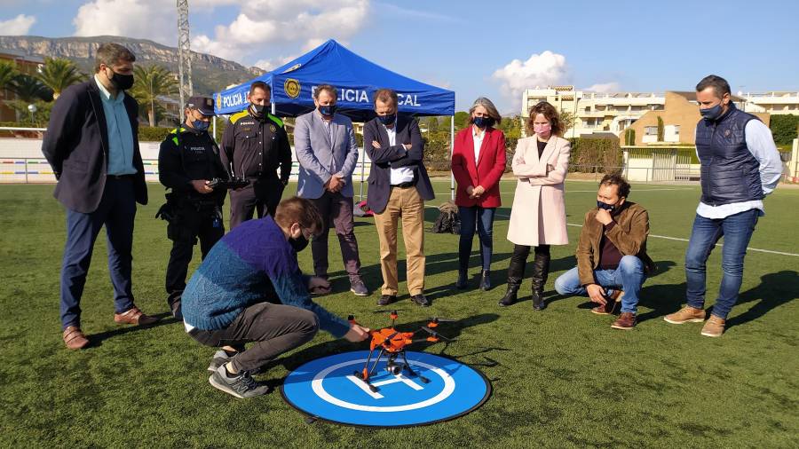 Presentación del dron de la Policía Local. FOTO: Aj. Vandellòs