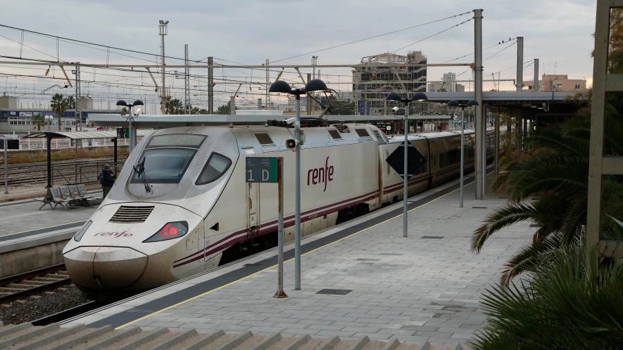 Los trenes Euromed dejarán de circular por la estación de Tarragona. FOTO: Pere Ferré/DT