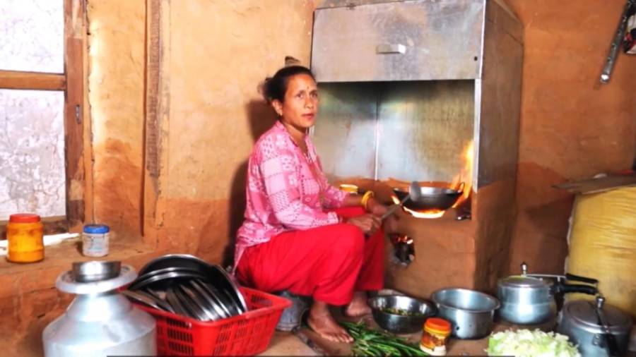 500 cuines sense fum pel Nepal