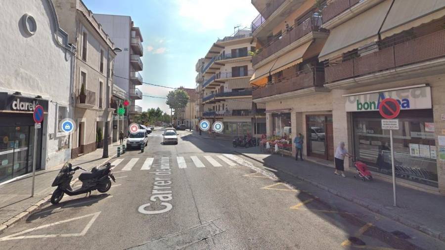 Los hechos sucedieron en la calle Pere Badia, de Torredembarra. FOTO: DT