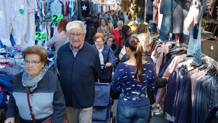 El 85% de los marchantes no quieren abrir por la tarde al volver a la Plaça Corsini