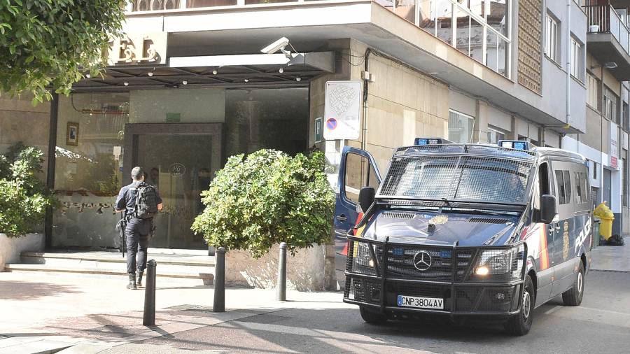 Imagen de archivo de la Policía Nacional durante su hospedaje en el Hotel Gaudí. FOTO: Alfredo González