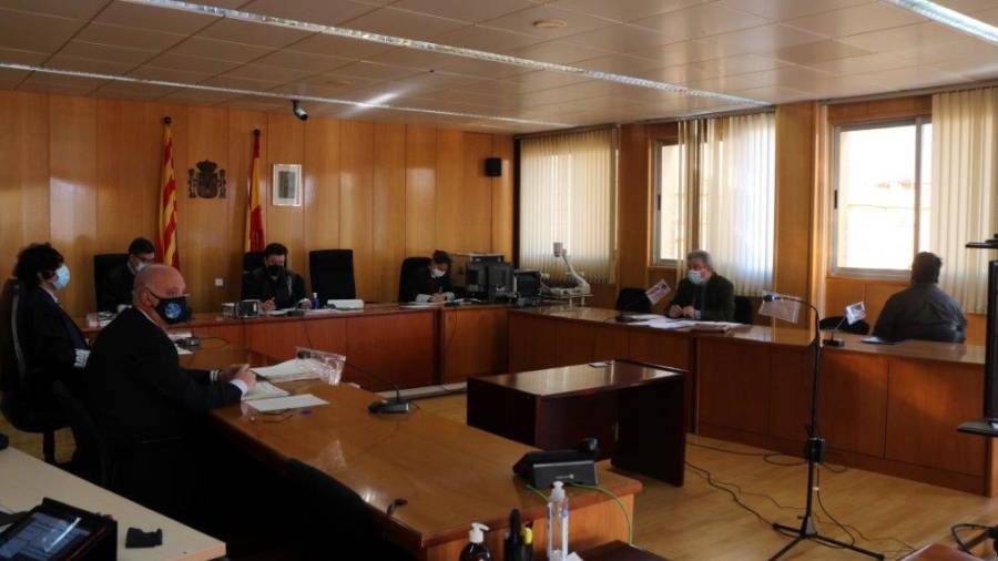 El juicio ha comenzado en la Audiencia de Tarragona.