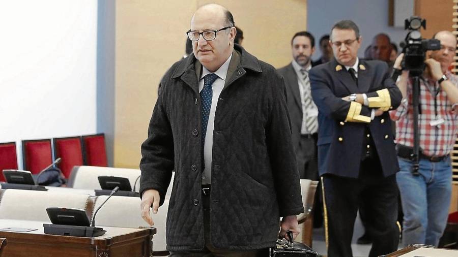 El presidente del Tribunal de Cuentas, Ramón Álvarez de Miranda, antes de su comparecencia. FOTO: efe