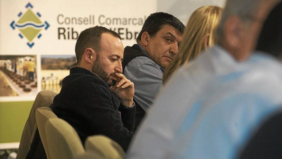 L’alcalde de Riba-roja d’Ebre, Antonio Suárez, al ple del Consell Comarcal que va rebutjar el projecte, aquest hivern.