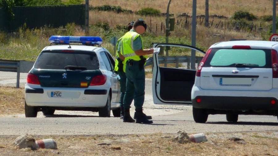 La Guardia Civil interceptó al sospechoso cuando volvía de un viaje a Tarragona. FOTO: Guardia Civil