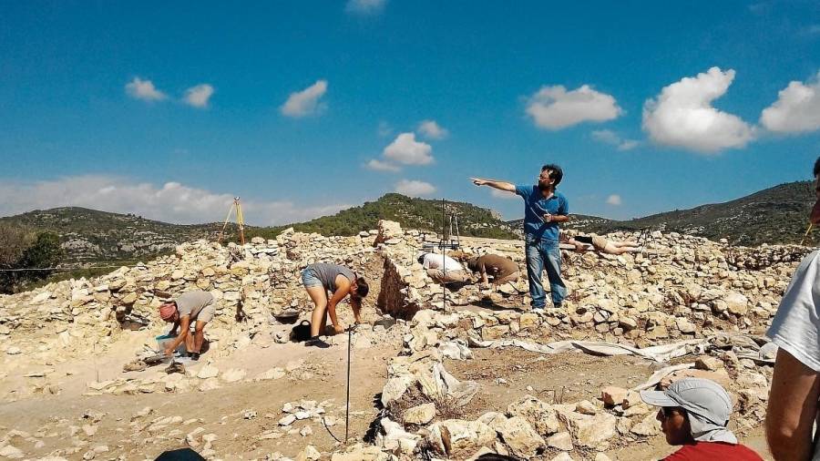 Imatge d’arxiu d’una de les últimes campanyes d’excavació al jaciment de Sant Jaume. FOTO: Mar Subirats