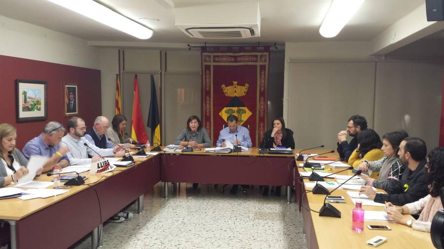 Imatge de la darrera sessió plenària de l'Ajuntament de Vandellòs i l'Hospitalet on s'han aprovat els pressupostos.