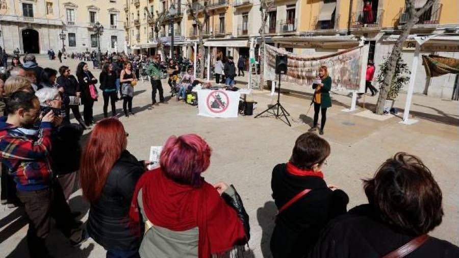 Imagen de archivo de la protesta mensual de la Coordinadora en la plaza de la Font. FOTO: DT