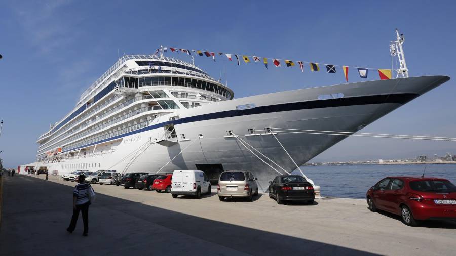 La llegada de cruceros al Port de Tarragona se ha incrementado de forma progresiva los últimos tres años. FOTO: PERE FERRÉ