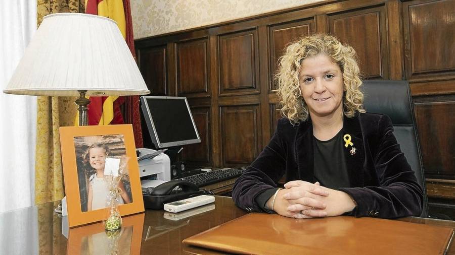 L’alcaldessa de Tortosa Meritxell Roigé, al seu despatx. FOTO: Joan Revillas
