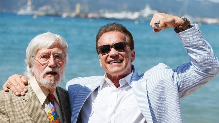 Arnold Schwarzenegger y Jean-Michel Cousteau, ayer en el Festival de Cannes. Foto: julien warnand/efe