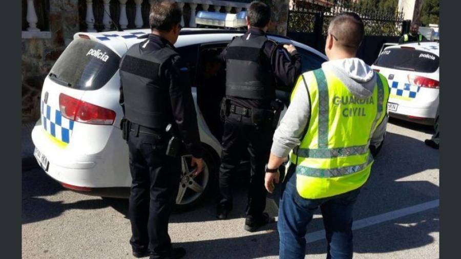 La Guardia Civil ha detenido por un delito de pornografía infantil a un joven de 28 años del área metropolitana de Granada