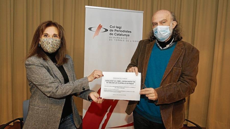 La doctora en Pedagogia Consol Cordero i l’historiador Albert Curto. FOTO: Joan Revillas