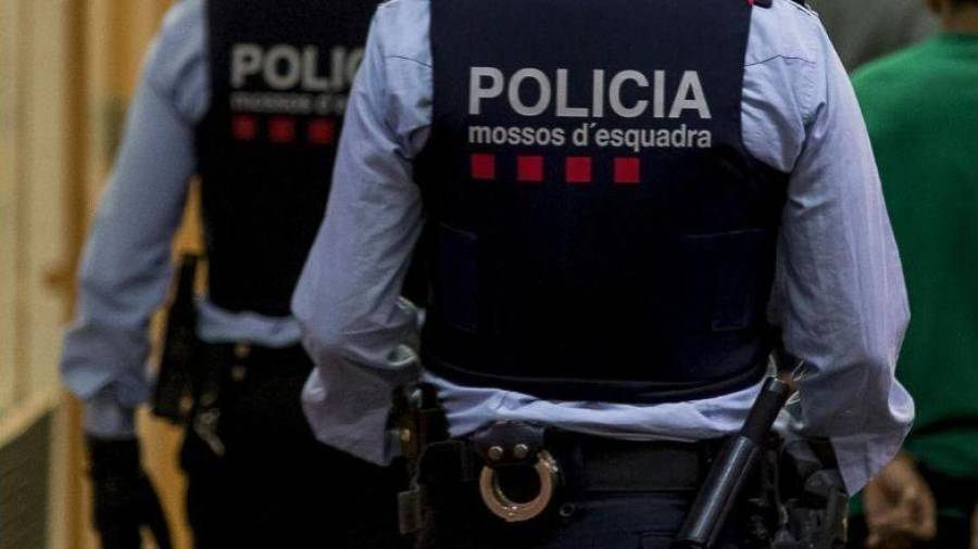 Los Mossos d'Esquadra y la Policía Local de Montblanc detuvieron al autor del robo con violencia en Montblanc.