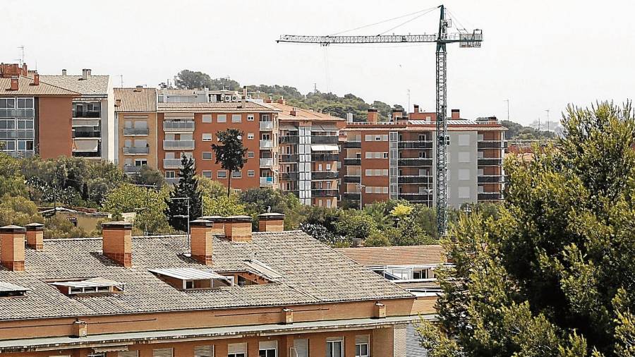 El lastre de la burbuja inmobiliaria aún se arrastra en algunas zonas. Foto: Pere Ferré