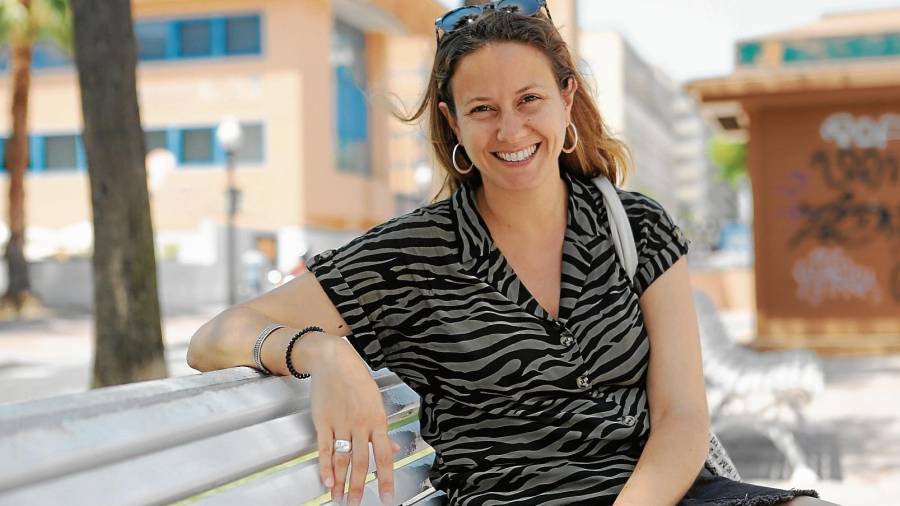 Maria Roig, autónoma pluriempleada de Tarragona. Asegura que «el autónomo no es un emprendedor, es un superviviente». Foto: Alba Mariné