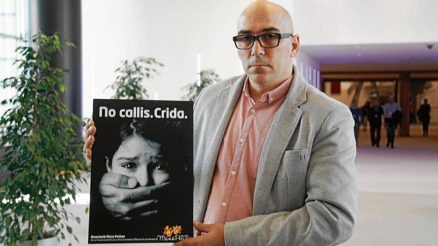 Manuel Barbero és el pare que, l’any 2016, va denunciar els abusos que va patir el seu fill a mans de Joaquín Benítez als Maristes de Sants. FOTO: ACN