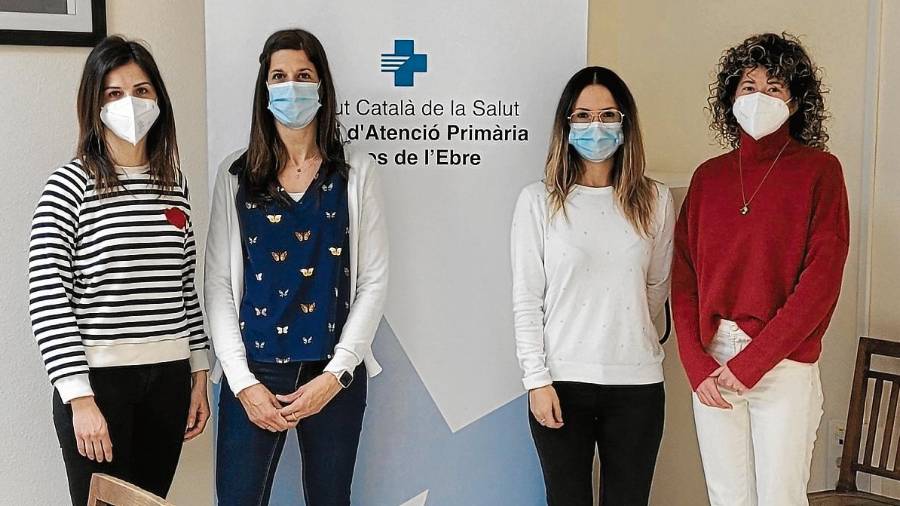 Les quatre professionals que s’han incorporat a l’atenció primària del territori. FOTO: ICS EBRE