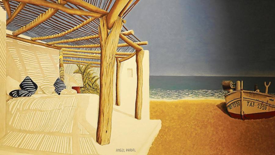 La playa es una de las temáticas de la muestra de Ángel Pradal.
