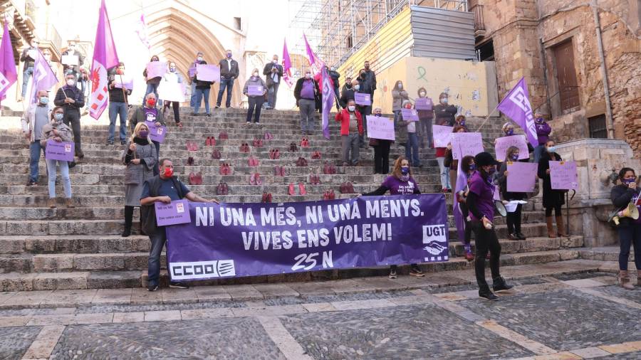 Acto de los sindicatos UGT y CCOO de Tarragona contra la violencia machista. Foto: ACN