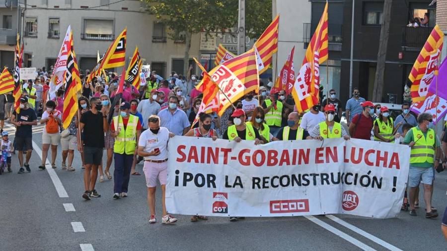 Una de las protestas contra el cierre de Saint Gobain.