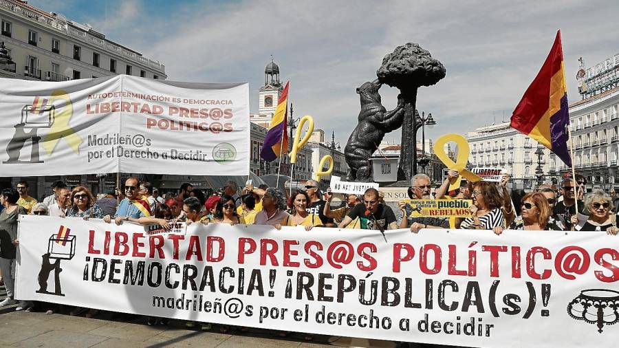 Concentración el pasado 23 de junio en Madrid en favor de los presos organizada por ‘Madrileños por el Derecho a Decidir’. Foto: Efe