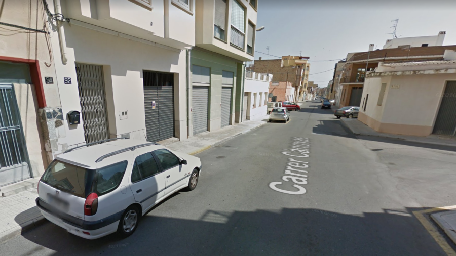 La dona detinguda tenia el seu punt de venta a la casa situada al carrer Cànovas d'Amposta.