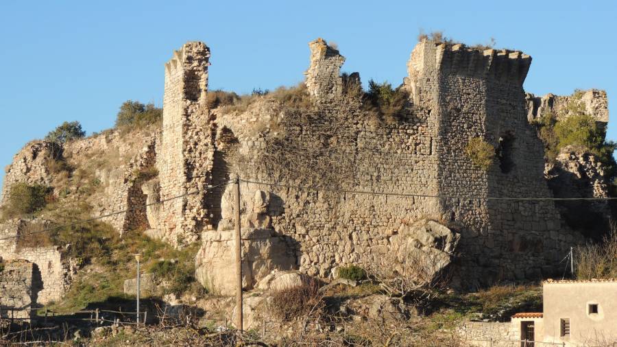 Imatge del castell medieval de Querol. FOTO: ACN