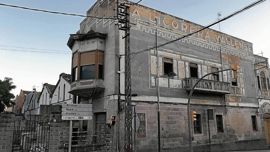 Imatge de l’antiga fàbrica d’Anís Mallorquí de Valls. FOTO: Alba Tudó