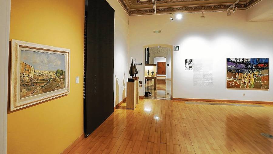 Vista de la sala que acull l’exposició, situada a la primera planta del Museu d’Art Modern de Tarragona. Foto: PERE FERRÉ