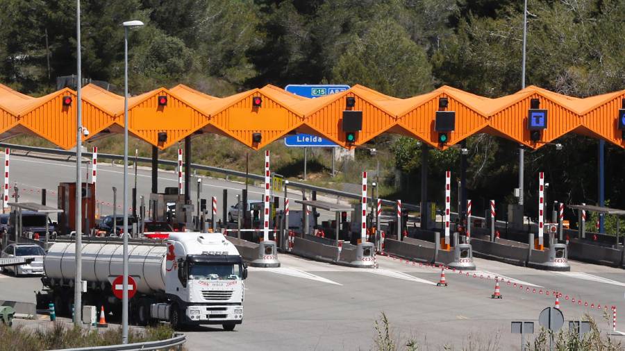 En 2011 el Estado empezó a plantear dudas sobre la interpretación del pacto con Abertis sobre la mejora de un tramo de la autopista. Foto: Pere Ferré/DT