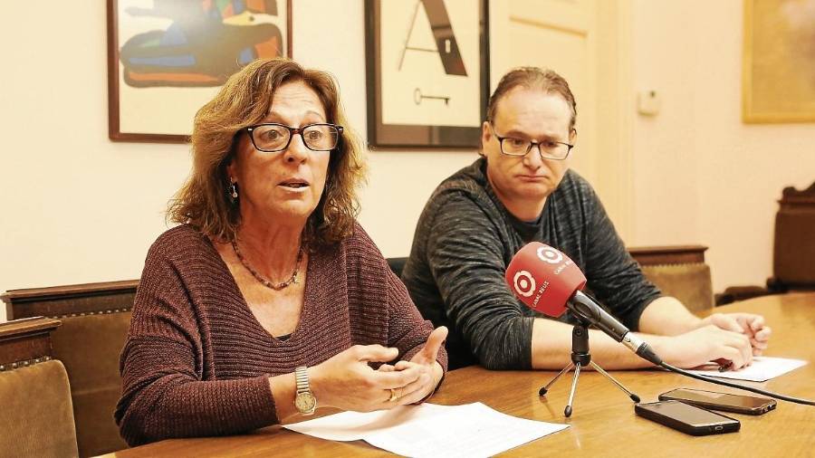 Fina Masdéu y David Figueres, miembros de la junta de la nueva asociación de Reus. FOTO: Alba Mariné