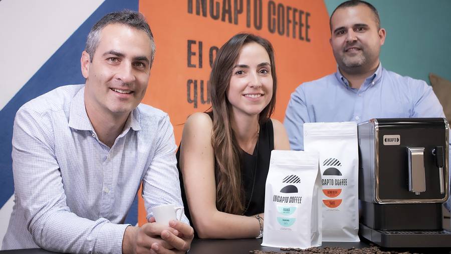Desde la izquierda, Francesc Font, Beatriz Mesas y Joaquim Mach, socios fundadores de Incapto Coffee. Foto: Cedida