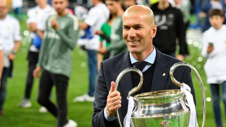 Zidane posa con la Champions. Foto: EFE